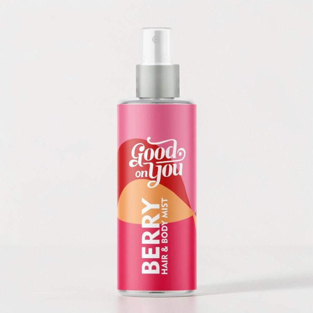 Frischer BERRY Hair & Body Mist von Good on you in einer eleganten Flasche, mit Beeren- und fruchtigem Duft sichtbar.