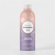 Ben&Anna Duschgel Magnolia Breeze mit blumigem Duft, zeigt die Flasche vor einem weißen Hintergrund