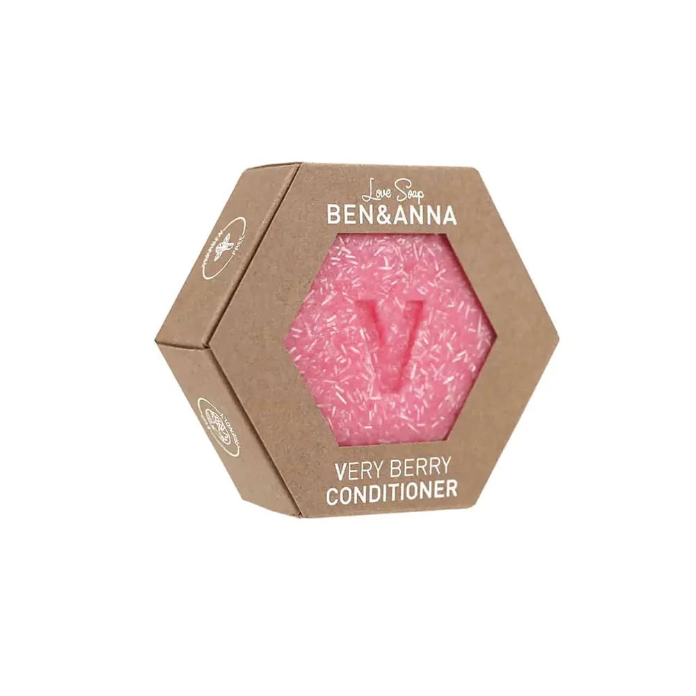 Festes Shampoo-Set von BEN&ANNA mit Love Soap Veryberry, natürliche Haarpflege in dekorativer Verpackung.